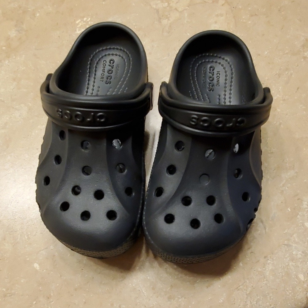 boys crocs